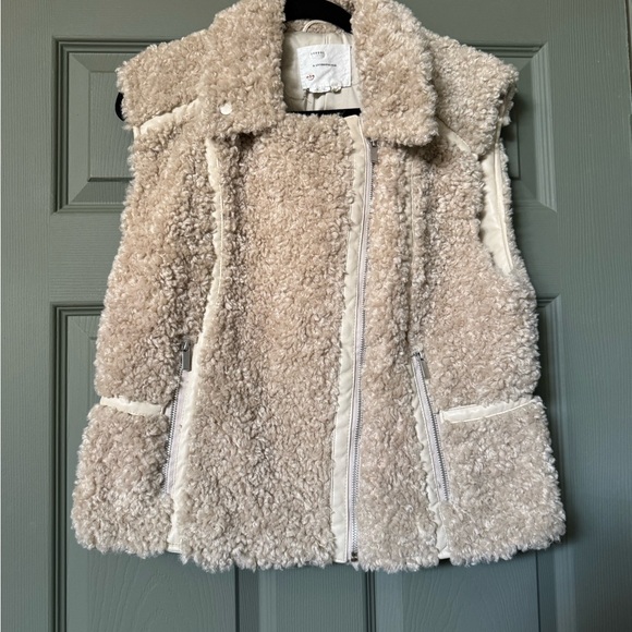 Anthropologie Sherpa Vest - Picture 2 of 2